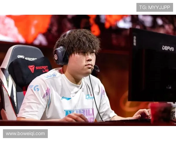 Bin引领上单新潮流，如何在赛场上通过独特策略掌控局势