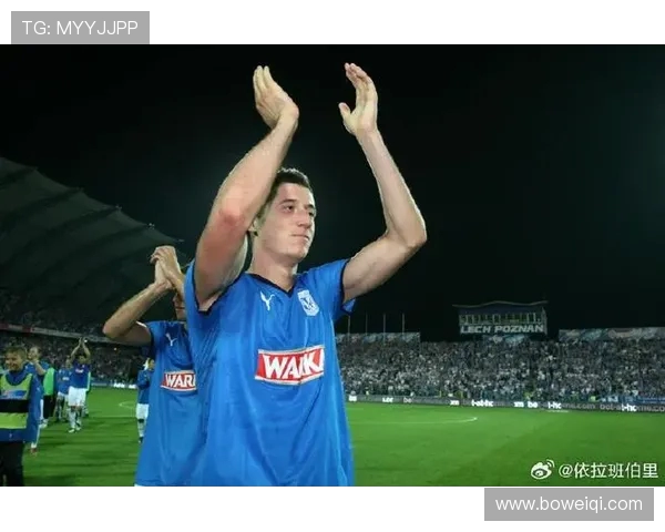 罗伯特·莱万多夫斯基:从波兰足球天才到世界顶级射手的传奇之路 罗伯特·莱万多夫斯基:从波兰足球天才到世界顶级射手的传奇之路
