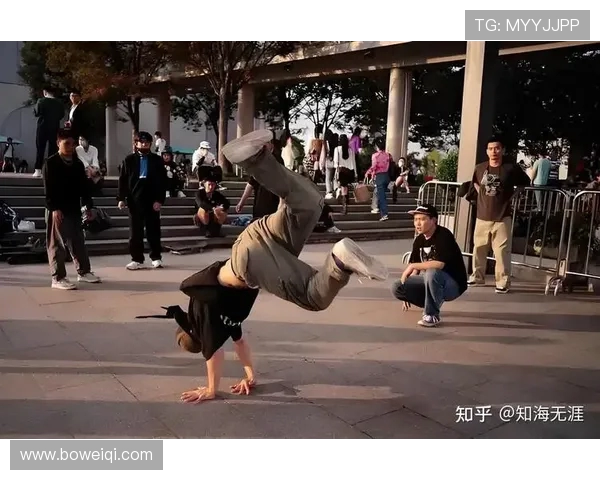 滑板精英赛点评聚焦上海街舞队个人能力的精彩表现与成长之路