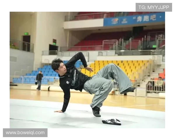 重庆街舞队在世界攀岩锦标赛中的精彩表现与状态分析